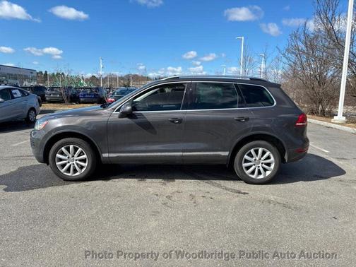 2012 Volkswagen Touareg VR6 Sport