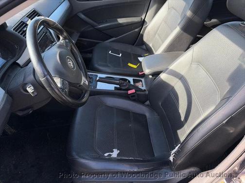 2013 Volkswagen Passat 2.5 SE