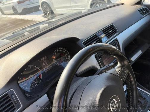 2013 Volkswagen Passat 2.5 SE