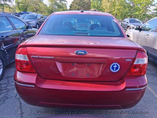 Red Fire Clearcoat Metallic 2007 Ford Five Hundred SEL