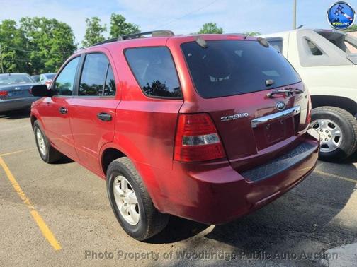 Maroon 2008 Kia Sorento LX
