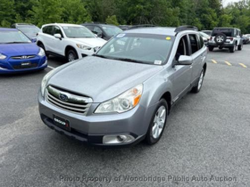 Graphite Gray Metallic 2011 Subaru Outback 2.5 i Premium
