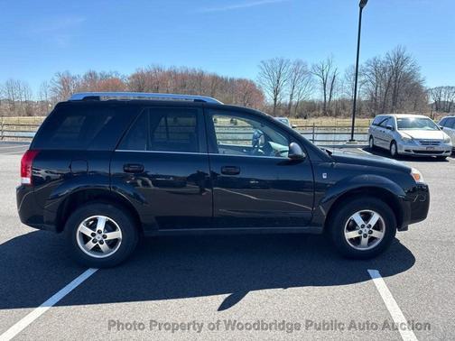 Black Onyx 2006 Saturn Vue Base
