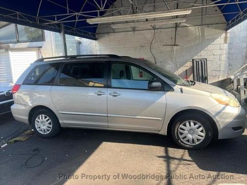 2006 Toyota Sienna LE