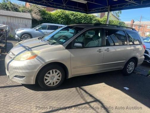 2006 Toyota Sienna LE