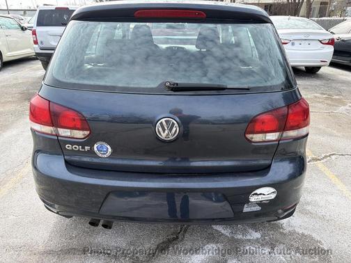 2011 Volkswagen Golf 2.5L 2-Door