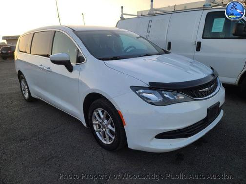 2017 Chrysler Pacifica LX