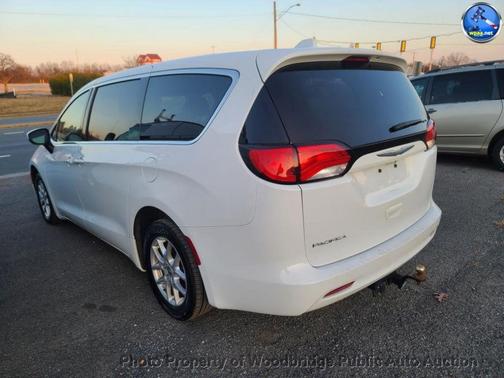 2017 Chrysler Pacifica LX