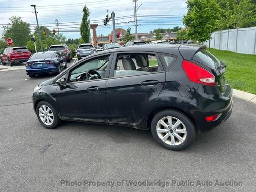 Tuxedo Black Metallic 2011 Ford Fiesta SE