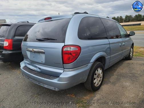 2005 Chrysler Town & Country Touring