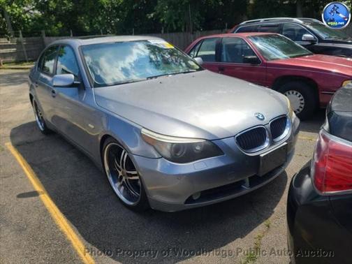 2004 BMW 530 530i
