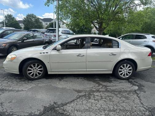 Tan 2010 Buick Lucerne CX
