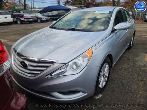 2013 Hyundai SONATA GLS