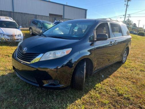 2012 Toyota Sienna LE