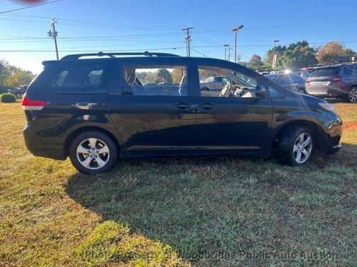 2012 Toyota Sienna LE