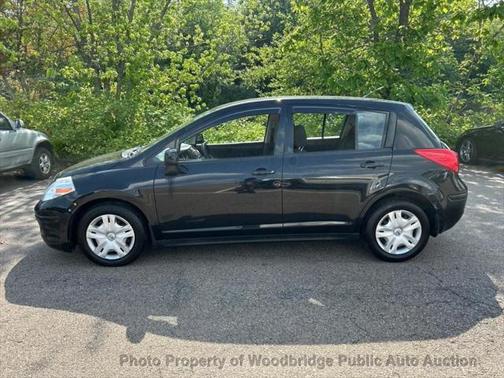 2011 Nissan Versa 1.8 S