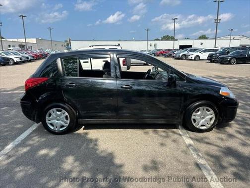 2011 Nissan Versa 1.8 S