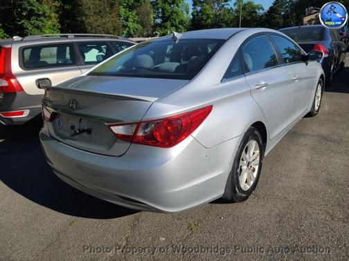 Radiant Silver Metallic 2013 Hyundai SONATA GLS