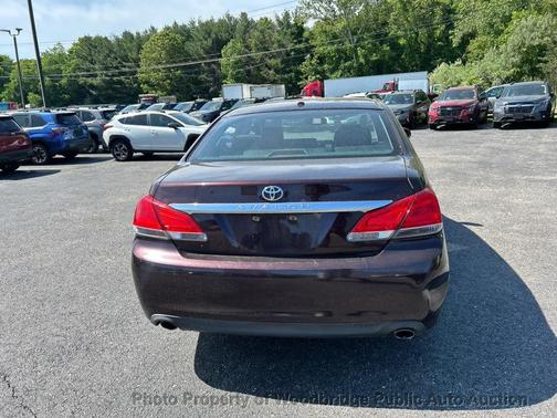 Maroon 2012 Toyota Avalon Base