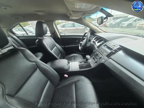 2011 Ford Taurus SEL