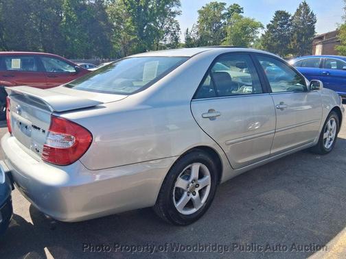 Lunar Mist Metallic 2004 Toyota Camry SE V6