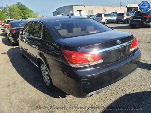 Black 2011 Toyota Avalon Limited