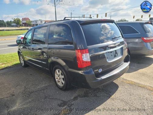 2012 Chrysler Town & Country Touring