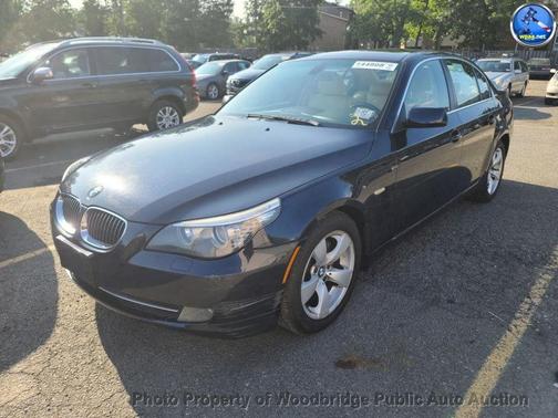 2008 BMW 528 528i