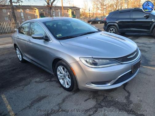 2016 Chrysler 200 Limited