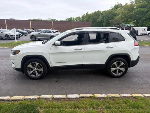 Bright White Clearcoat 2019 Jeep Cherokee Limited