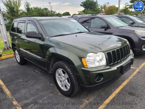 Jeep Green Metallic Clearcoat 2007 Jeep Grand Cherokee Laredo