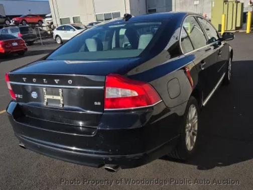 Black 2010 Volvo S80 3.2