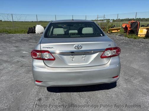 Magnetic Gray Metallic 2011 Toyota Corolla LE