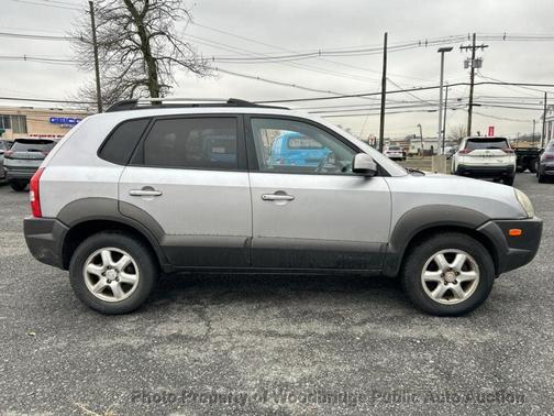 2005 Hyundai TUCSON LX