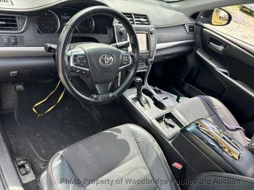 2016 Toyota Camry SE