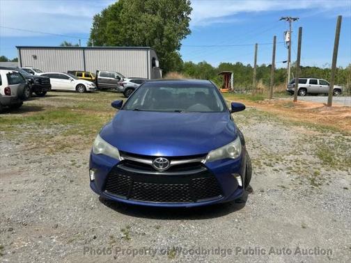 2016 Toyota Camry SE