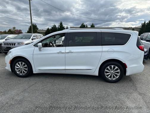 2019 Chrysler Pacifica Touring L