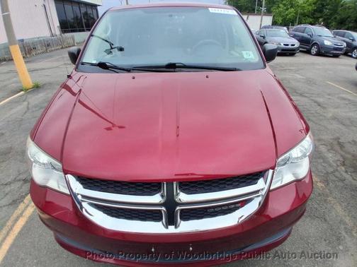 Deep Cherry Red Crystal Pearlcoat 2015 Dodge Grand Caravan AVP/SE
