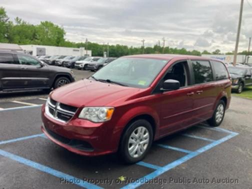 Deep Cherry Red Crystal Pearlcoat 2015 Dodge Grand Caravan AVP/SE