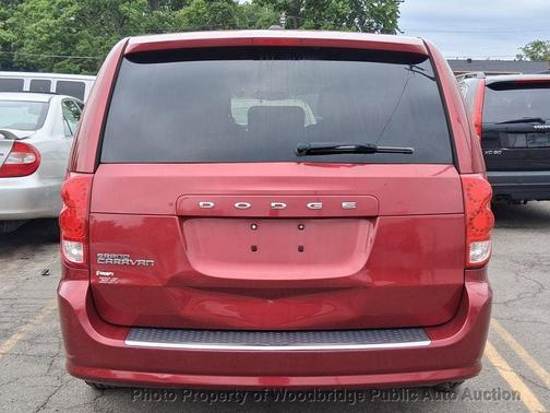 Deep Cherry Red Crystal Pearlcoat 2015 Dodge Grand Caravan AVP/SE