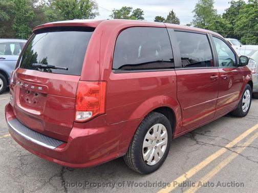 Deep Cherry Red Crystal Pearlcoat 2015 Dodge Grand Caravan AVP/SE