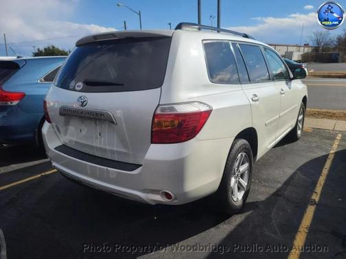 2010 Toyota Highlander SE