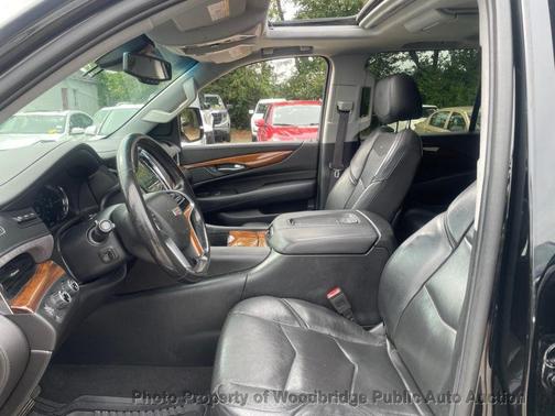 2016 Cadillac Escalade ESV Luxury