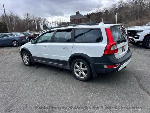 Ice White 2008 Volvo XC70