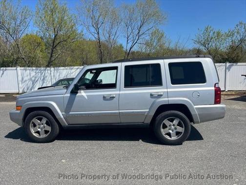 2010 Jeep Commander Sport
