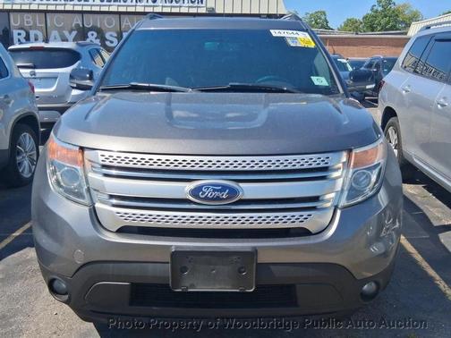 Gray 2014 Ford Explorer XLT