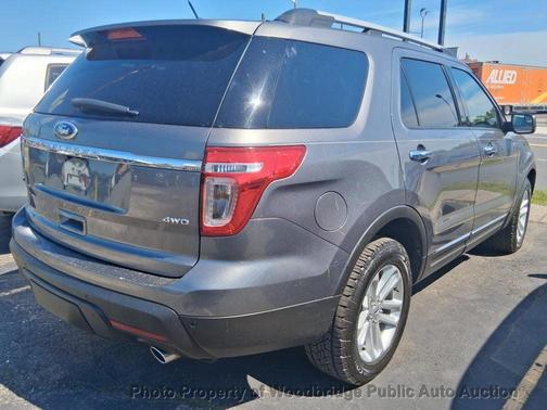 Gray 2014 Ford Explorer XLT