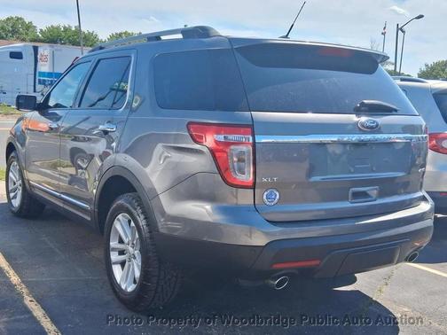 Gray 2014 Ford Explorer XLT