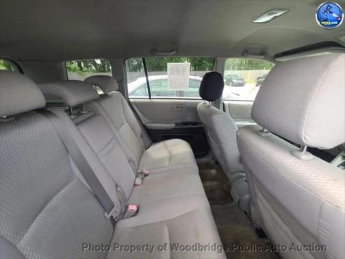2004 Toyota Highlander Base