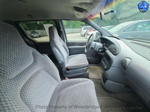 2000 Dodge Caravan SE
